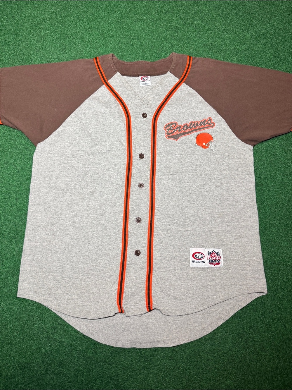 Vintage 90s Cleveland Browns Button Up Shirt, Jersey Dawg Pound Football (Large)